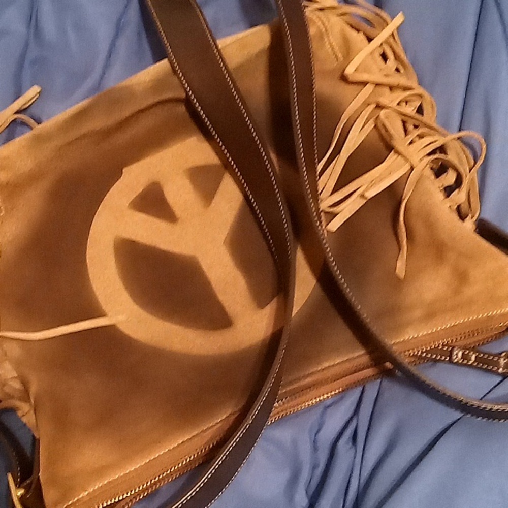 Coach Brown Leather Shoulder Bag with Distressed Peace Sign - Picture 6 of 7